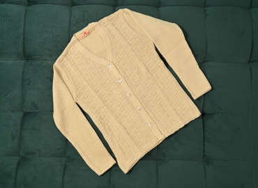 Ladies’ Sweater V neck Pure Cream colour