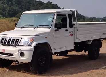 Bolero pickup van For Rent