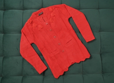 Ladies’ Sweater Round neck Classic Red