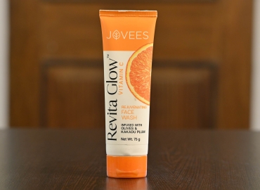 Jovees Revita Glow Face Wash