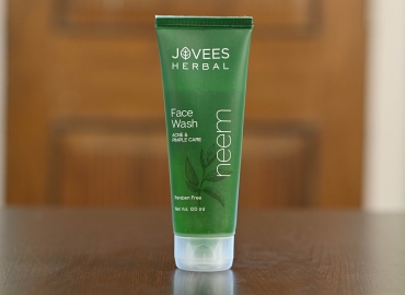 Jovees Neem Face Wash