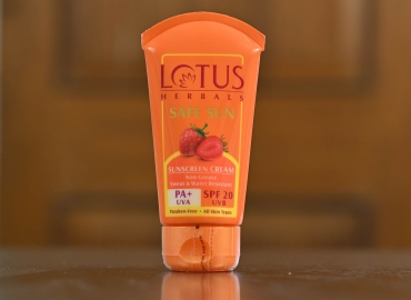 Lotus Safe Sun Sunscreen Cream