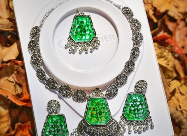 Necklace Set