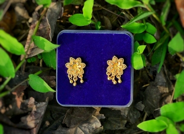 Jaira Gold Earring