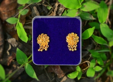 Jaira Gold Earring