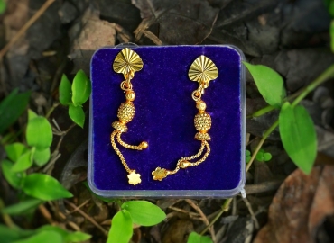 Jaira Gold Earring