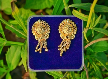 Jaira Gold Earring