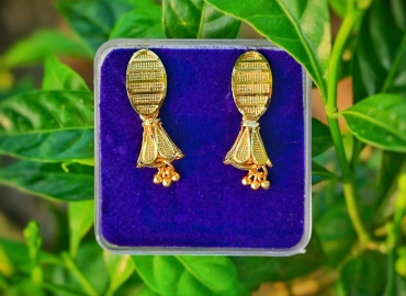 Jaira Gold Earring