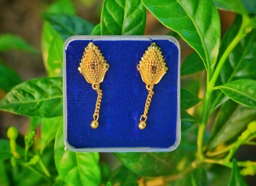 Jaira Gold Earring