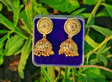 Jaira Gold Earring