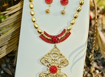 Necklace Set