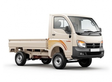 Big size Four wheeler Tempo van for Rent